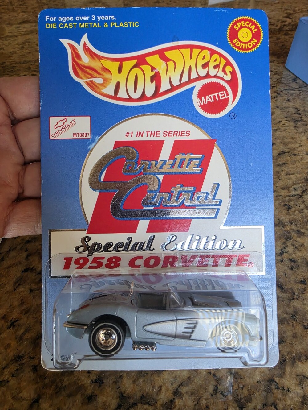 Hot Wheels Corvette Central Special Edition 58 Corvette New on Card Vint…